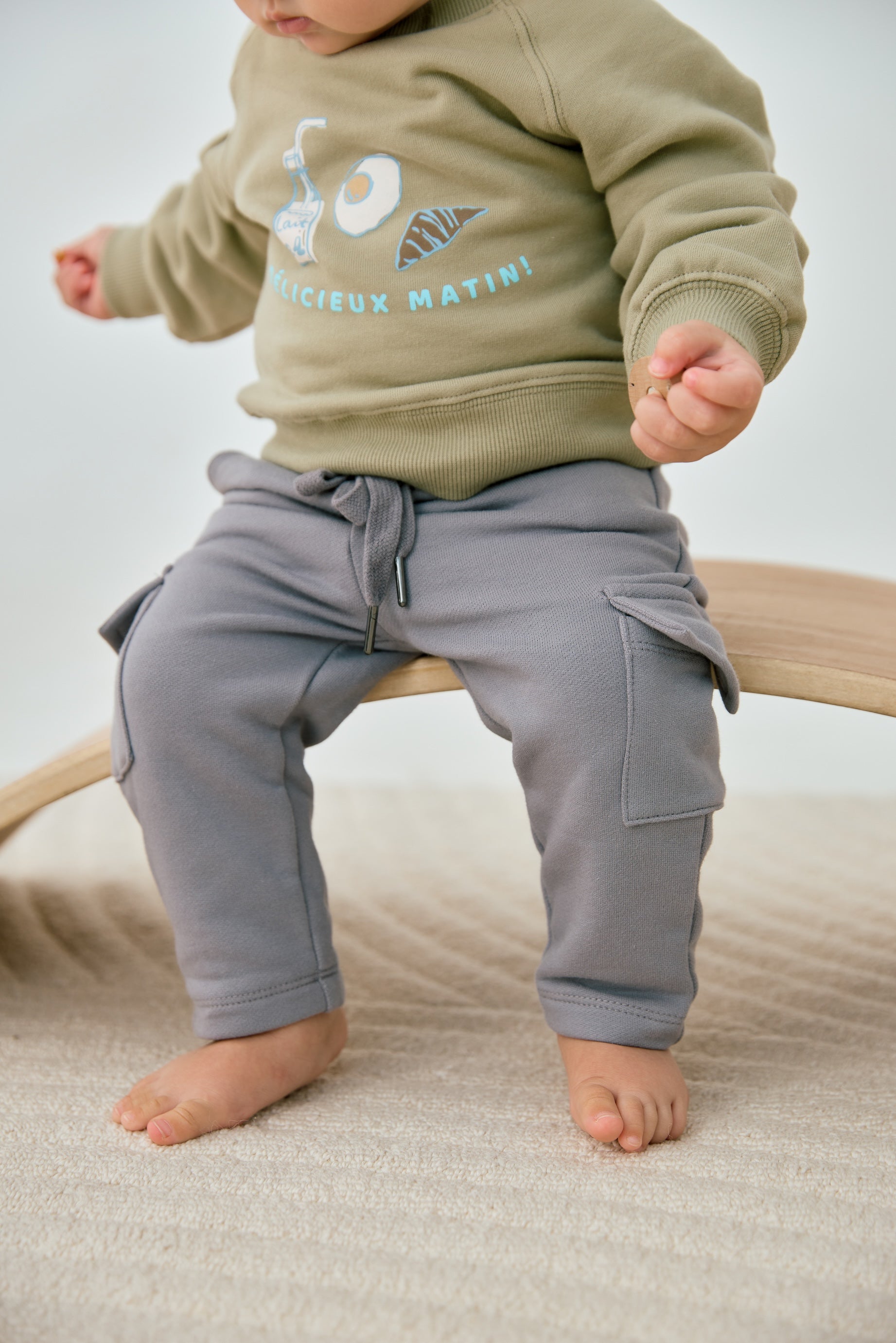 close look Organic Toddler Cargo Fleece Sweatpants-Grey