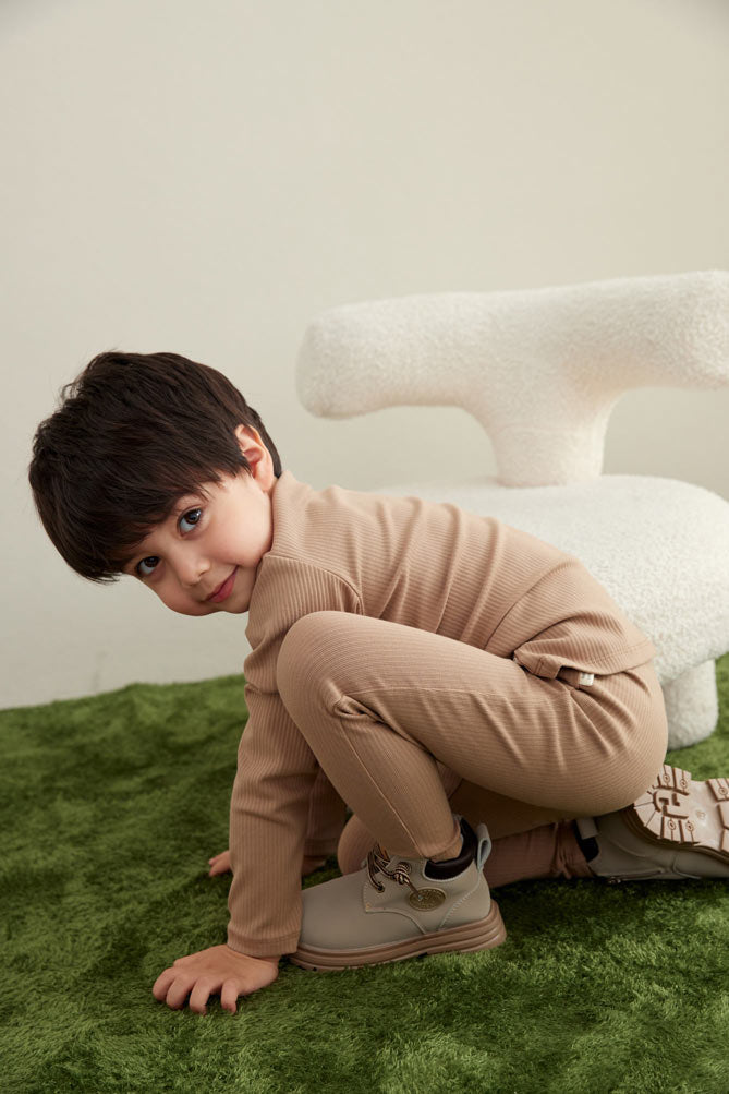 model wearing Baby&Kids Organic Modal Basic Pant-Light Grey