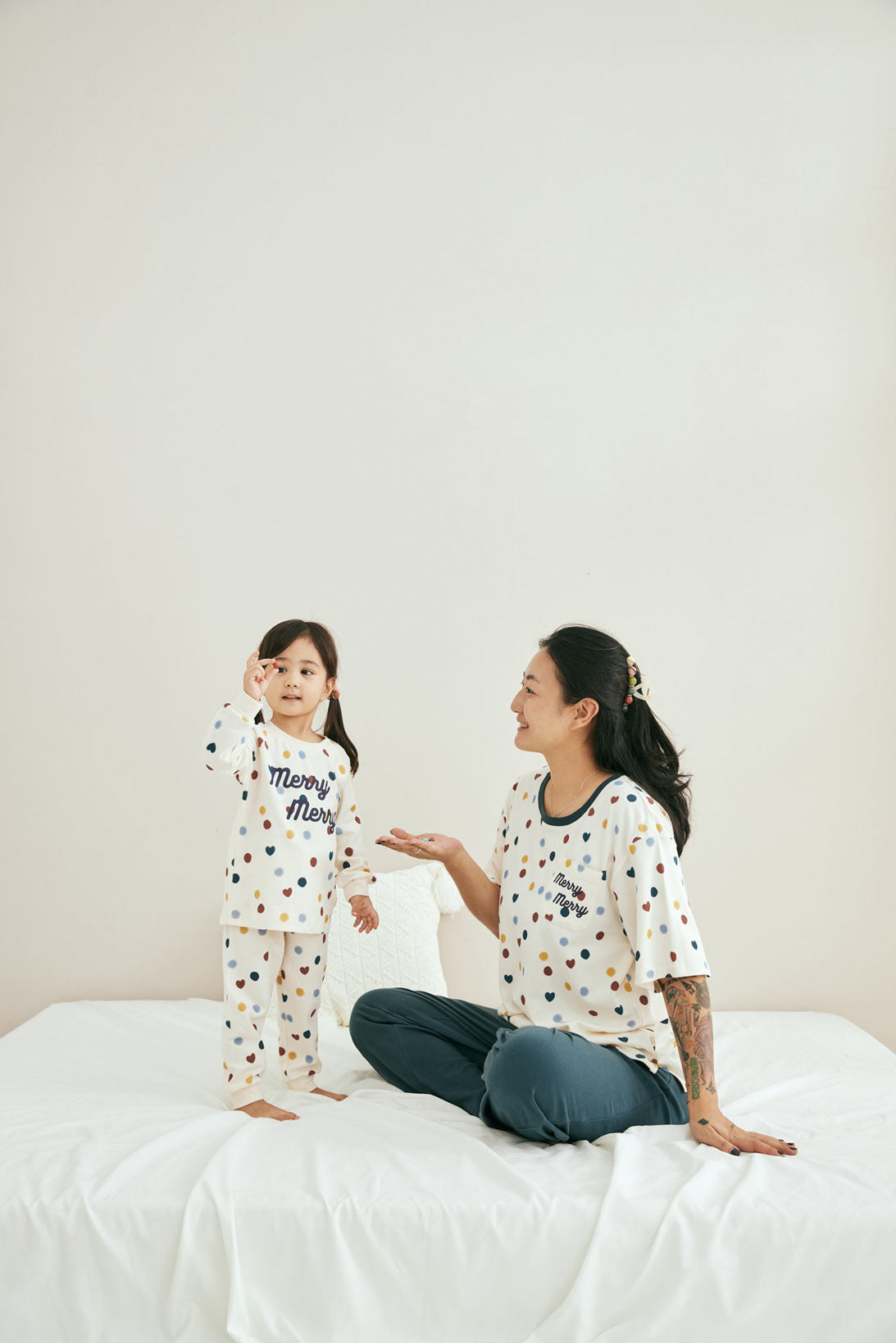 Mommy wearing Women Short-sleeve Organic PJ Set-Merry Dots