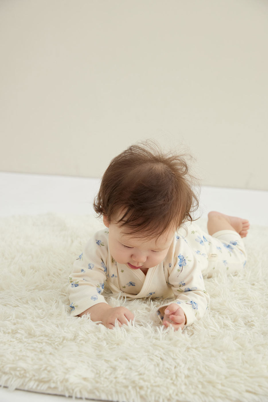Baby crawing and wear Baby Organic Kimono Sleeper-Blueberry