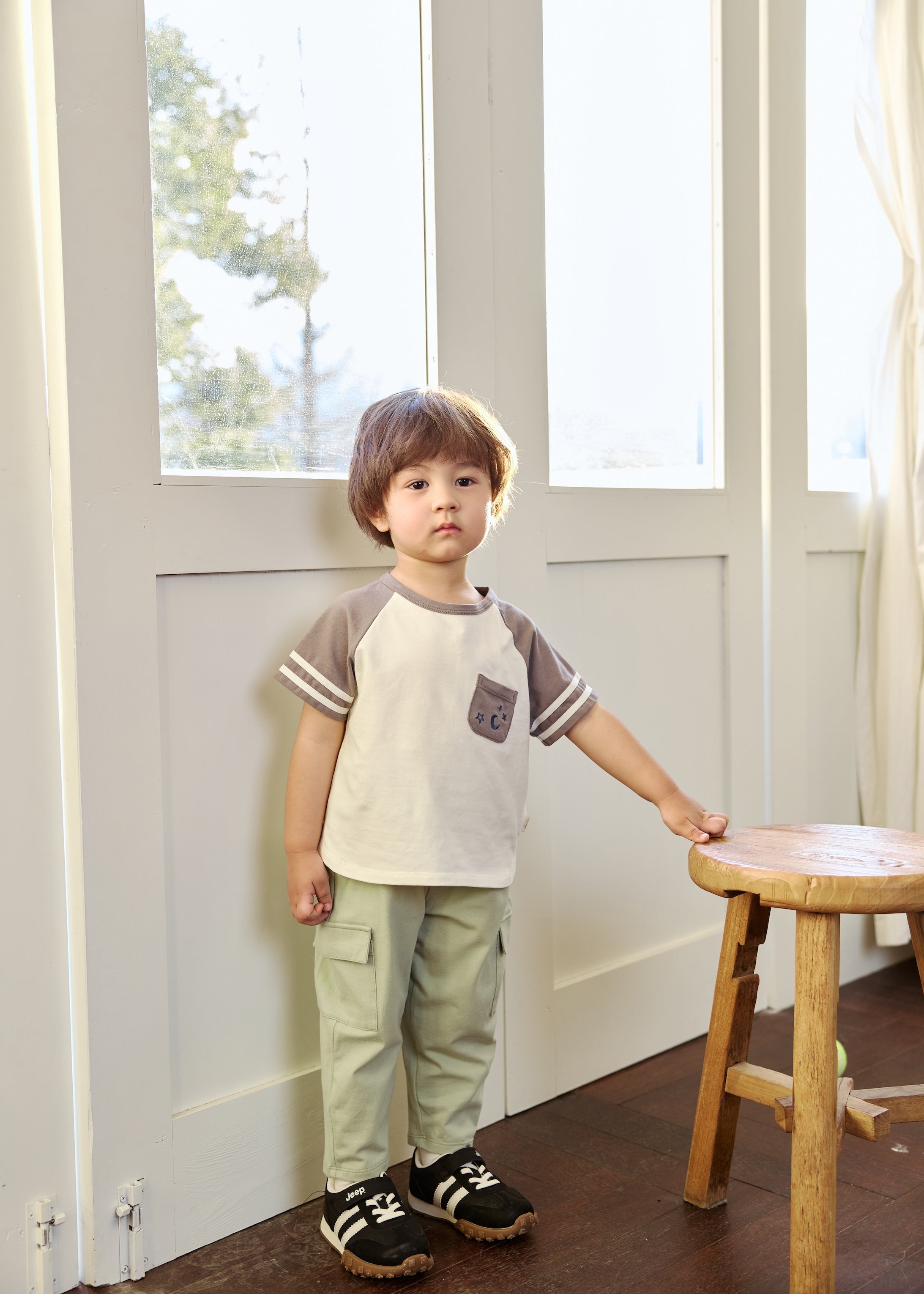 Toddler Organic Cargo Pant-Gary Green side look