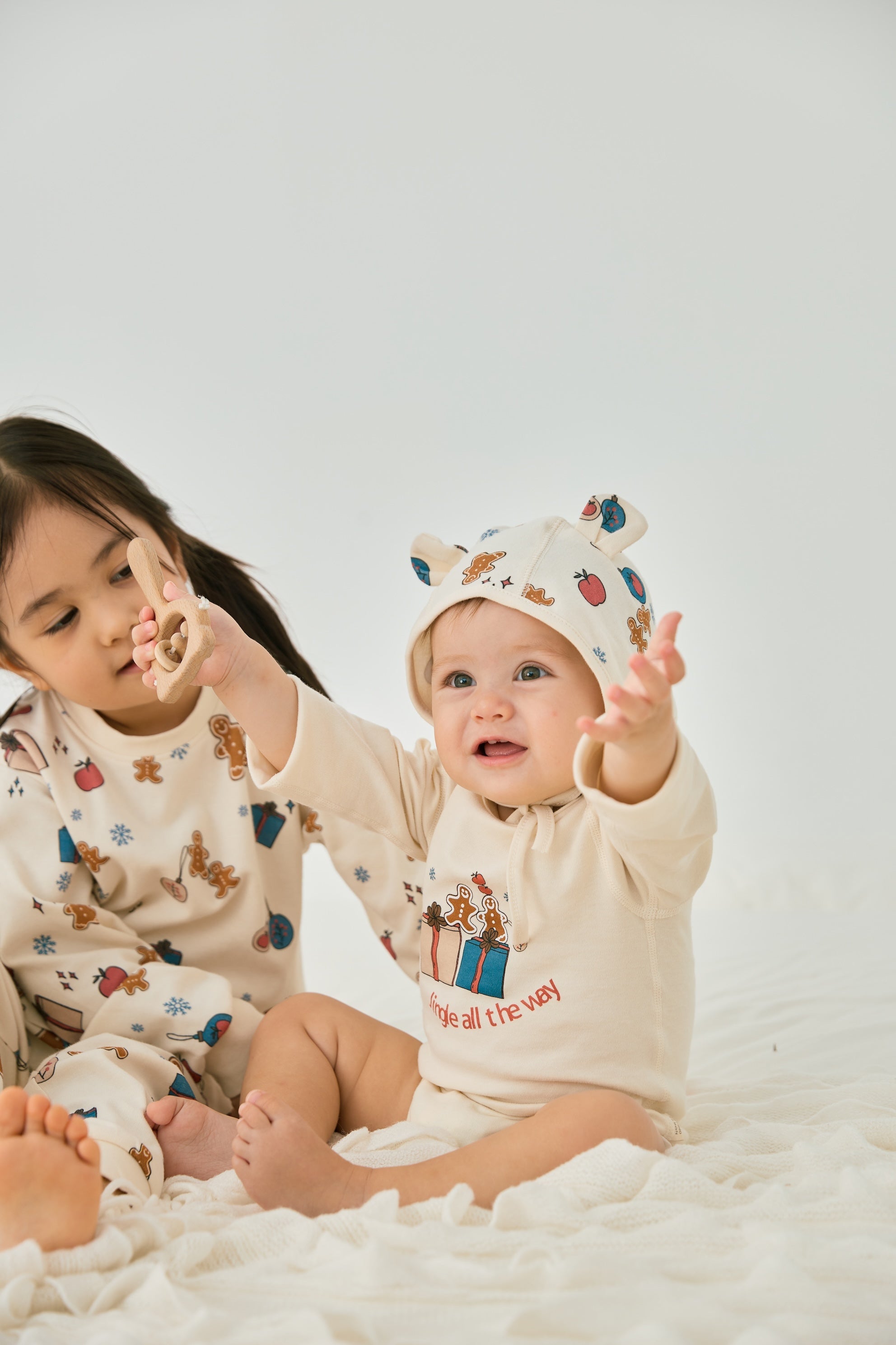 Baby Organic Cotton Bonnet Hat-holiday joy