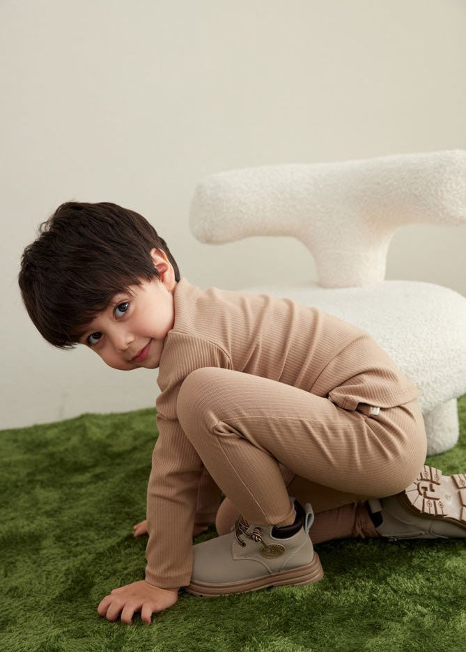 model wearing Baby&Kids Organic Modal Basic Pant-Light Grey