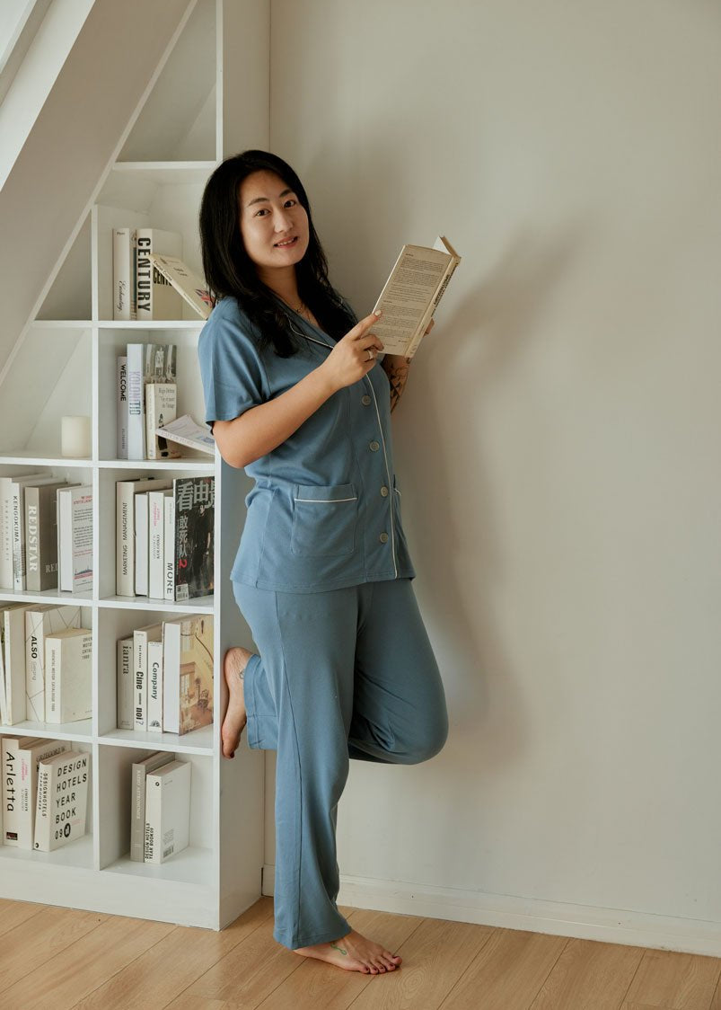 mom is reading a book